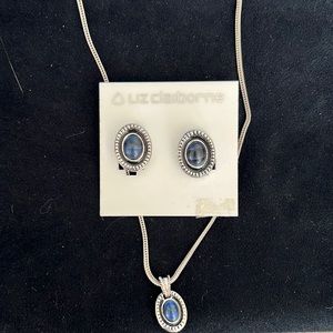 Great condition blue & silver Liz Claiborne clip on earrings & matching necklace
